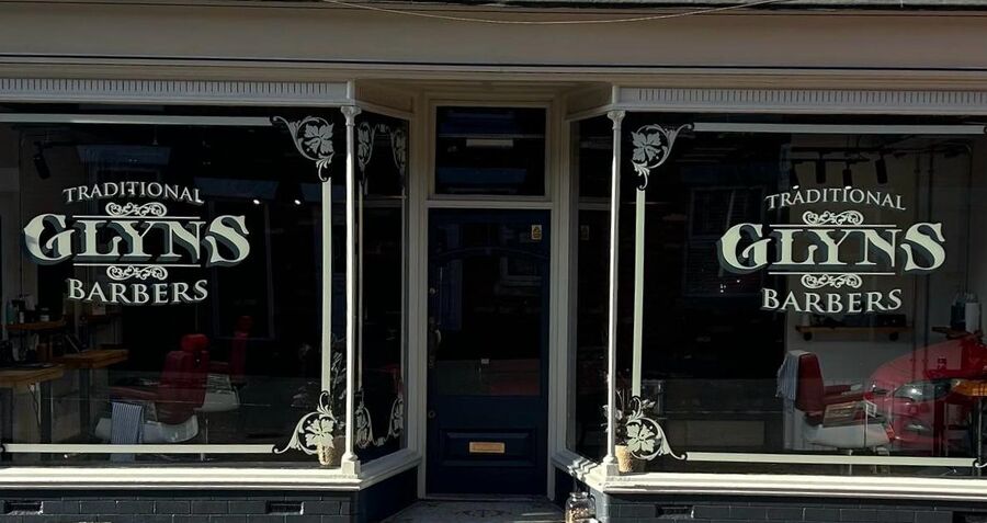 Traditional Glyn's Barbers shopfront